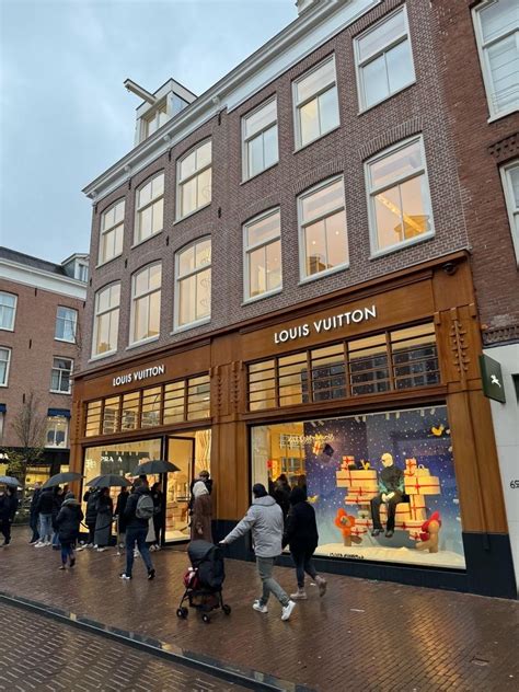 louis vuitton tas heren amsterdam|louis vuitton hoofstraat.